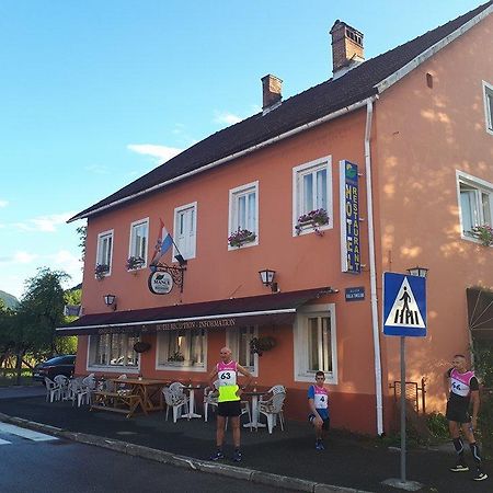 Hotel Mance Brod na Kupi Екстер'єр фото